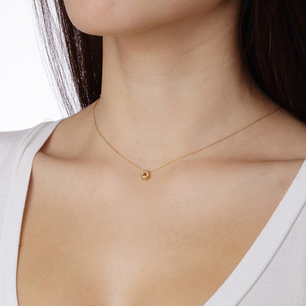 Pear Pendant 18KT Yellow Gold with Brilliant cut Diamonds