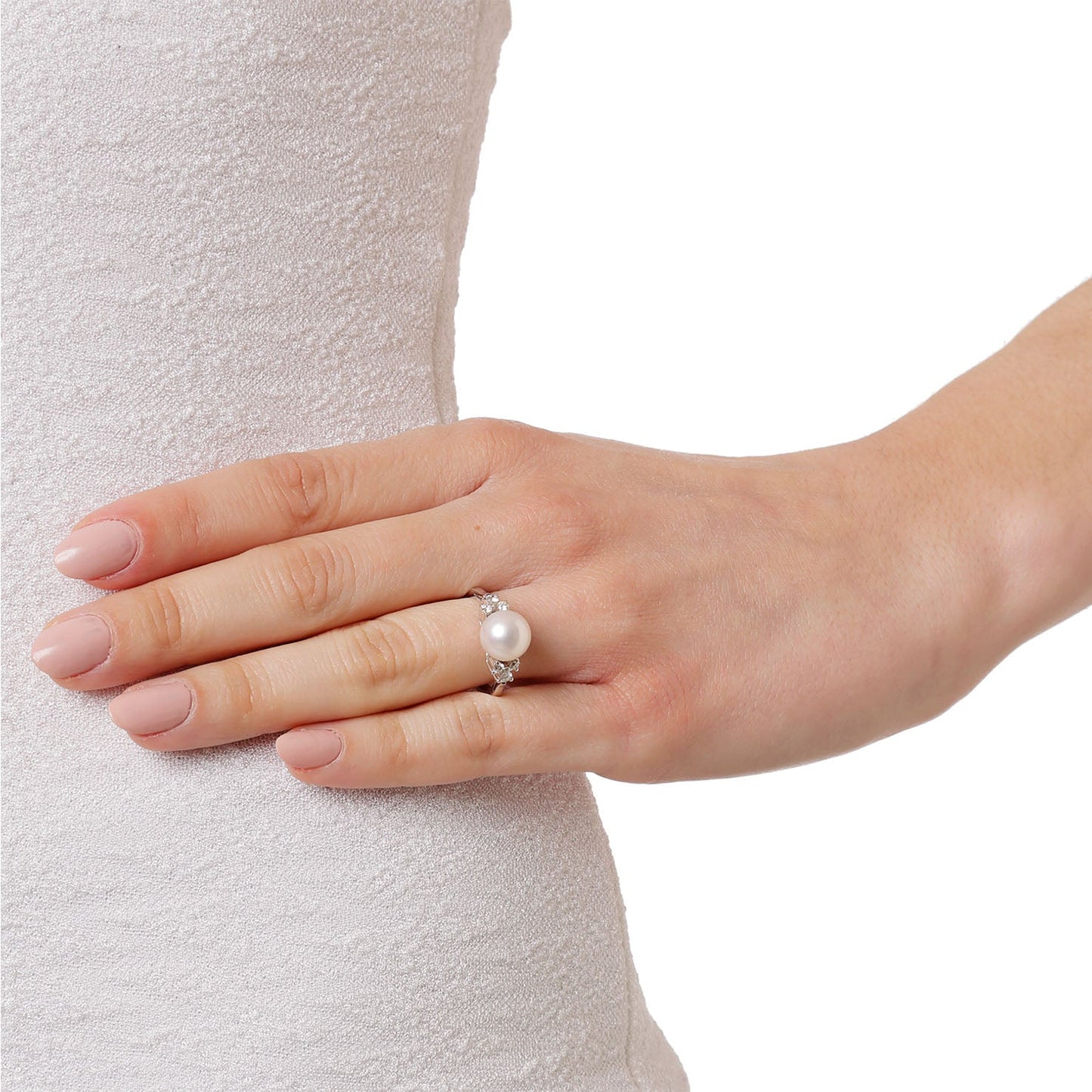 Pearl and brilliant cut diamond ring 18 carat white gold. Product Code : 1309DA39WP.