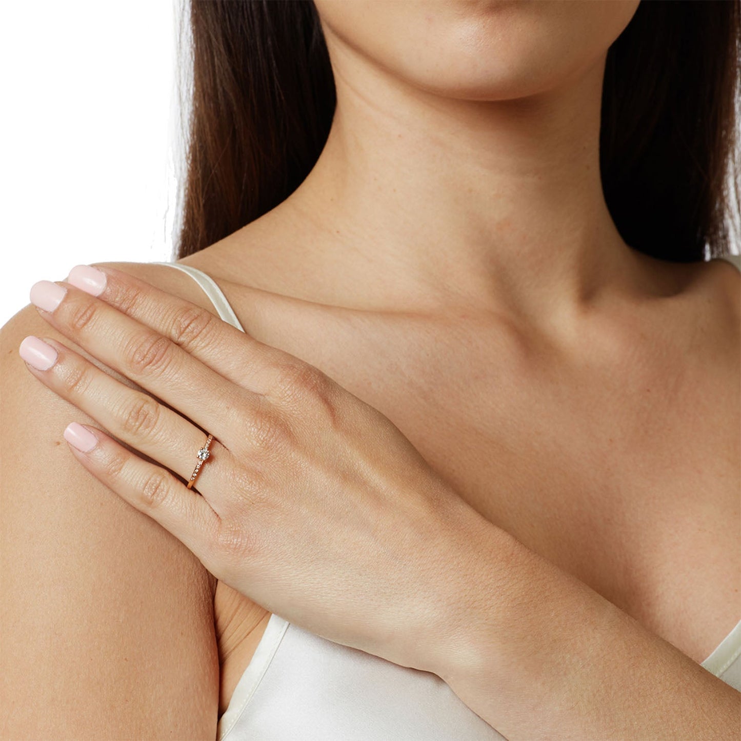 Diamond Round Brilliant Cut Solitaire KT18 Pink Gold with Brilliant Cut Diamonds on the Sides. Product Code: 265D035PW