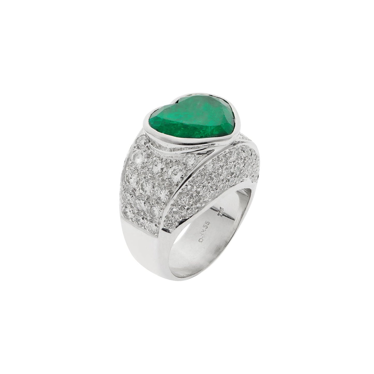 Ring 18KT White Gold with a Heart cut Emerald and Brilliant cut Diamonds. Product Code:67DA59