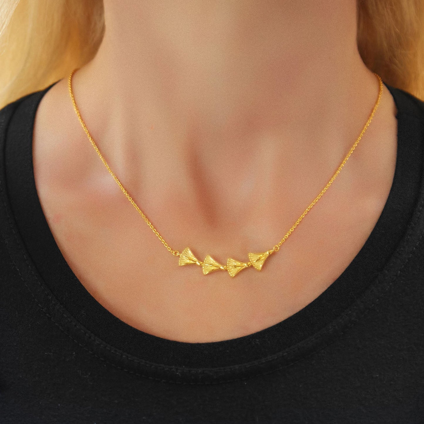 “Μadonna Lily” lucky charm necklace in gold plated 925 silver.Product code: 100N2023. Primordial symbol of Rebirth, Purity, Magnificence, Perfection and Power.