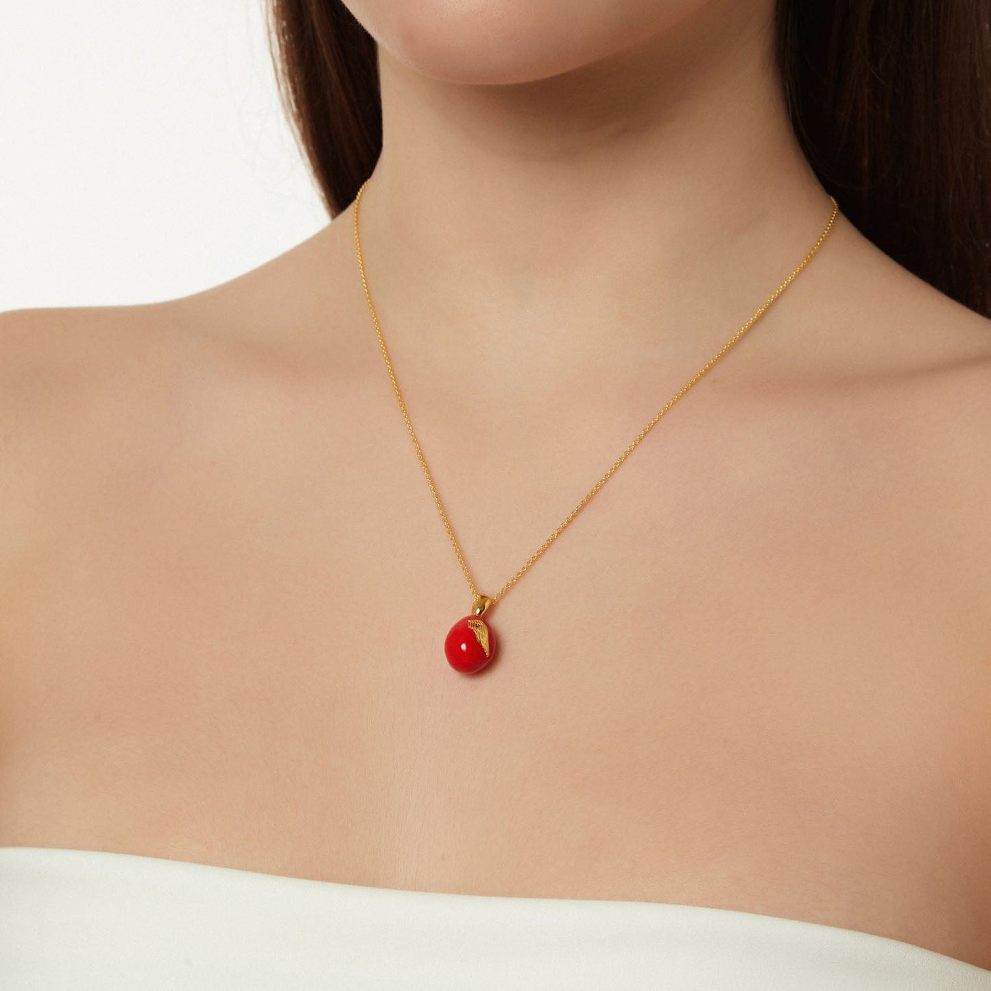 “Angel Wings” Easter Egg Pendant on a Chain. Product Code: 92MAYG23c Red