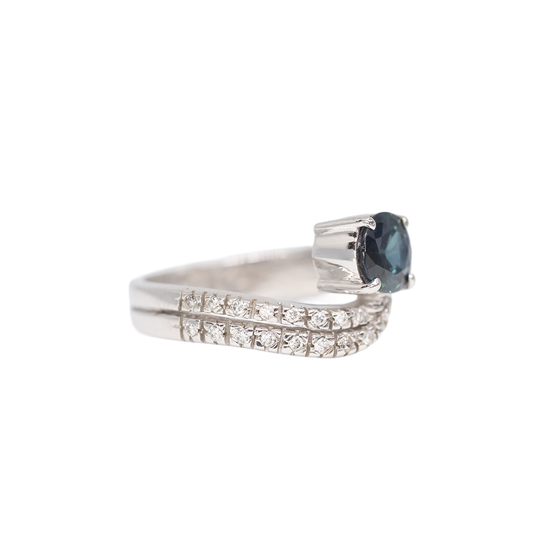 Blue sapphire white gold ring 18K with diamonds