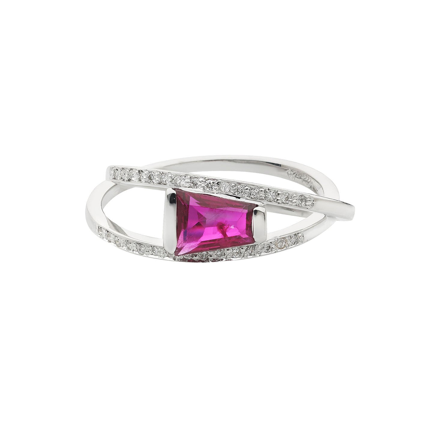 Tapered baguette ruby and diamond ring 18 carat white gold. Product Code : 1122DA45WR