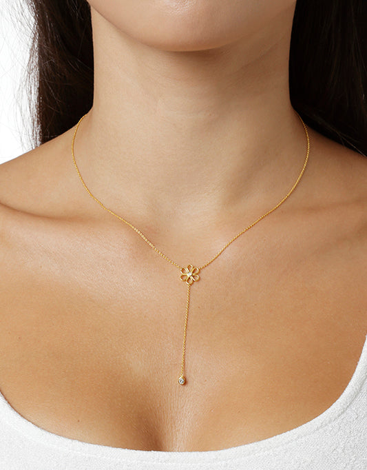 Diamond pendant 18 carat yellow gold.   Product Code : 622MW17.