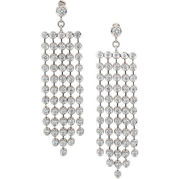 Drop diamond earrings in 18 carat white gold.  Product Code : 438HSE049