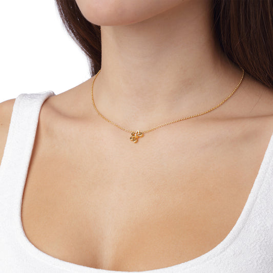 Flower diamond pendant 18 carat yellow gold.                                             Product Code : 501MEY41S