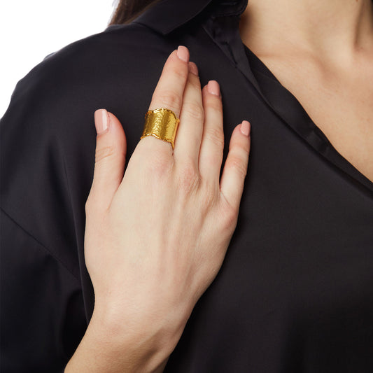 Ring 18 carat yellow gold.   Product Code : 344D1639.
