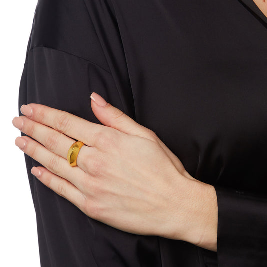 Ring 18 carat yellow gold.   Product Code : 346D727.