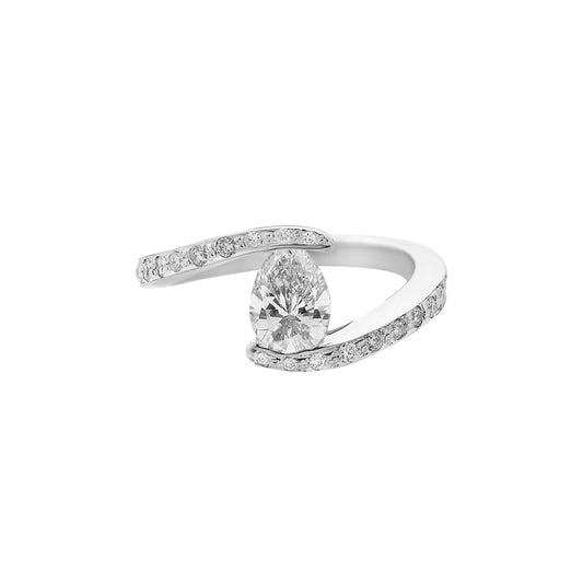 Diamond pear cut diamond solitaire 18 carat  white gold. Product Code : 4.RI.D.106496