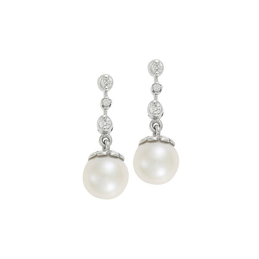 Diamond and pearl drop earrings in 18 carat white gold.   Product Code : 846SK041P