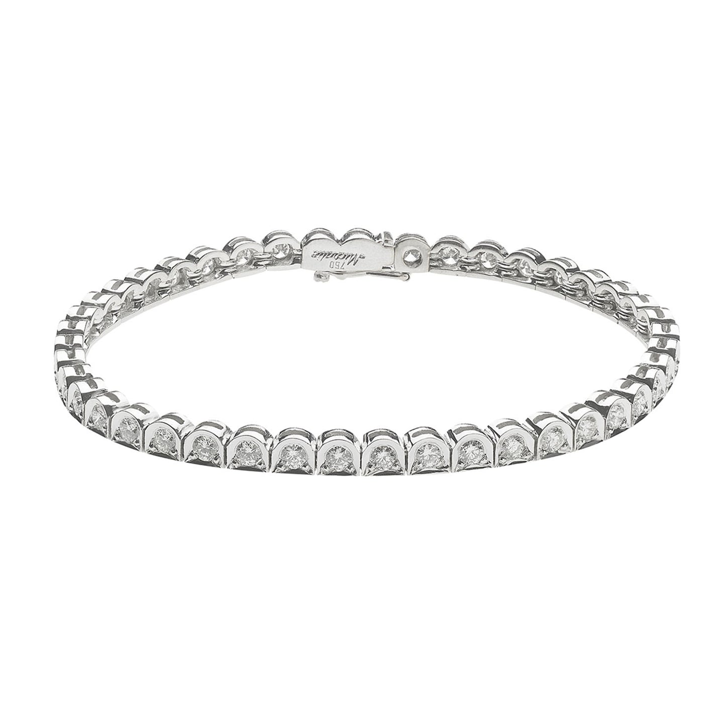 Diamond tennis bracelet in 18 carat white gold.   Product Code : 44B204