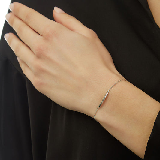 Diamond chain bracelet in 18 carat white gold.   Product Code : 470HBSW02