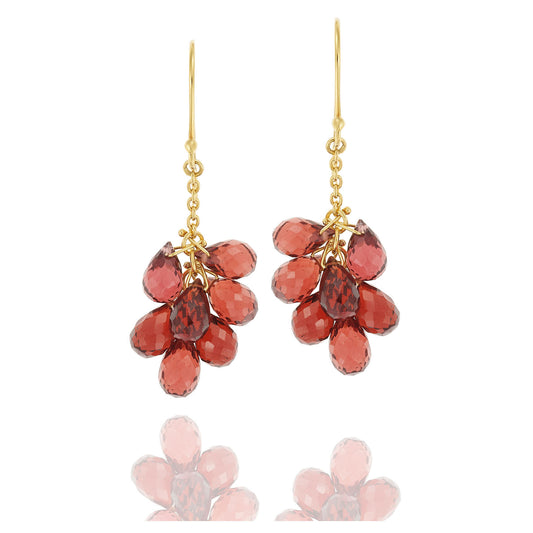 Garnet drop earrings 18 carat yellow gold.   Product Code : 744SK410428