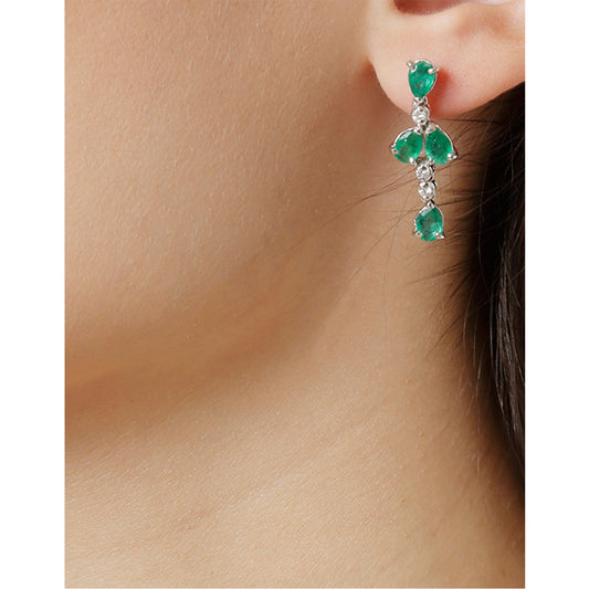 Emerald and diamond drop earrings, 18 carat white gold.    Product Code : 868SK45WE