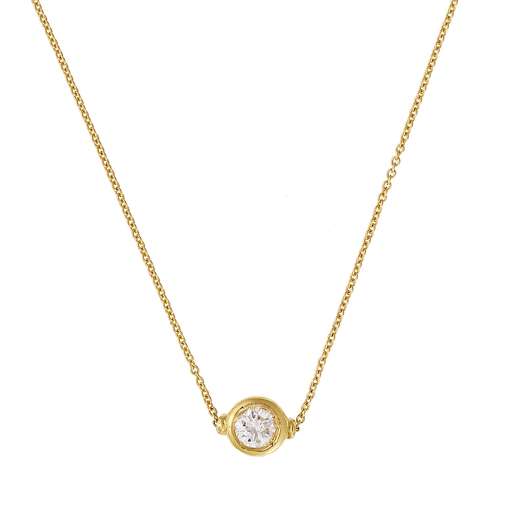 Diamond solitaire chain pendant 18 carat yellow gold.   Product Code : 489HM086Y