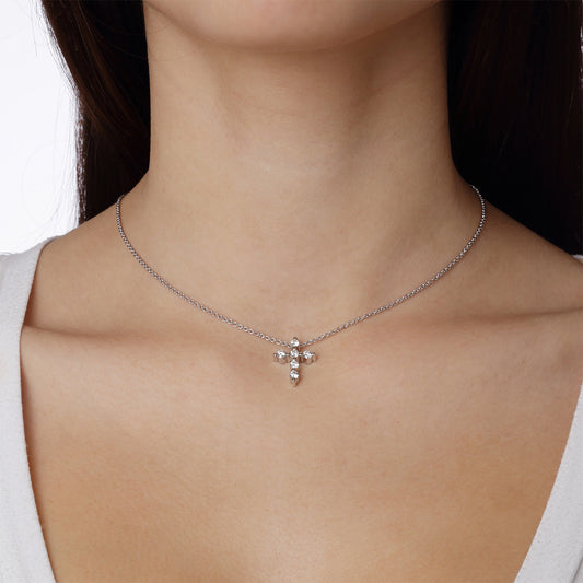 Diamond cross 18KT white gold on a chain. Product Code : 204SW64.