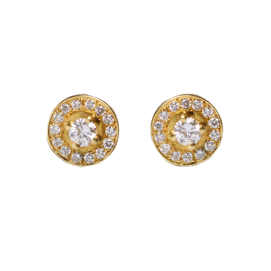 Halo diamond 18K yellow gold, stud earrings, with total center diamonds 0.32 carats and accent stones around it 0,26 carats. Total weight 3.80. Product code 11SK157
