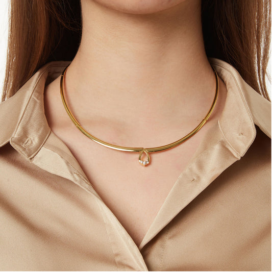 Necklace 18KT Yellow  Gold with Brilliant cut Diamonds.