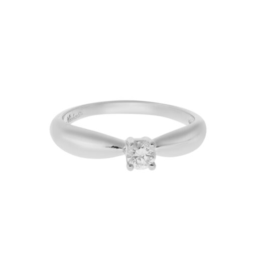 Round brilliant diamond engagement ring
