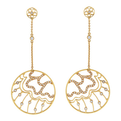 Drop gold and diamond earrings in 18 carat yellow gold.
