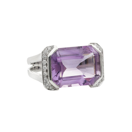 Amethyst and diamond ring, 18k white gold.